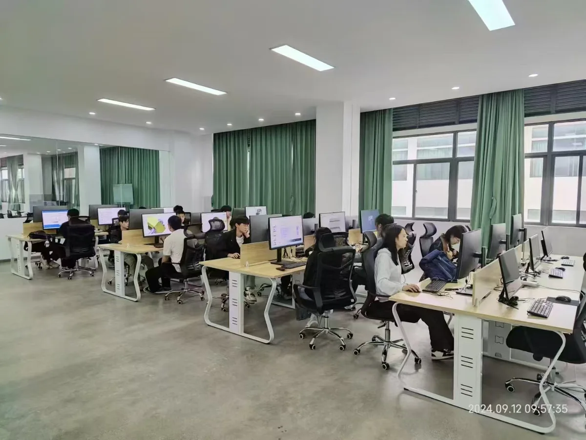 昆明学院 现场图 1