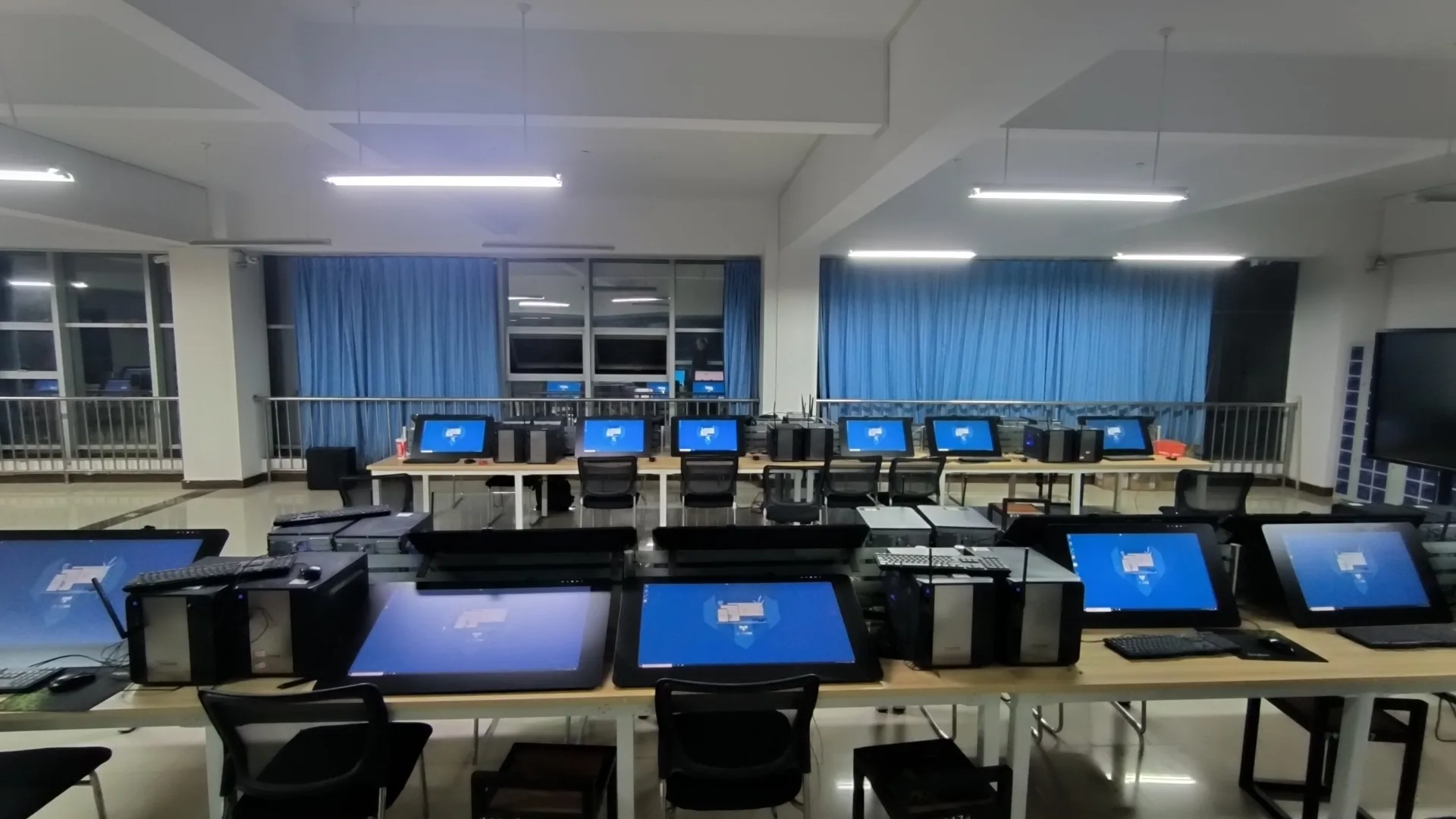 昆明冶金高等专科学校 现场图 1